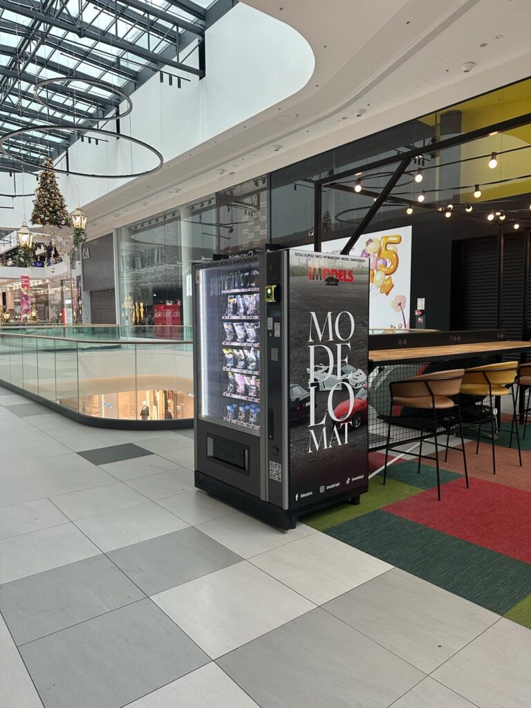 Modelomat iModels - Warszawa Galeria Młociny
