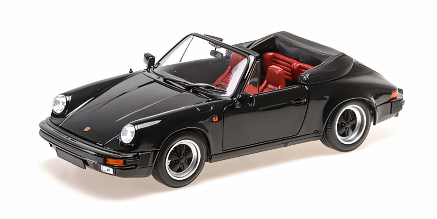 Porsche 911 Carrera Cabriolet 3.2 - 1983, black Minichamps 1:18