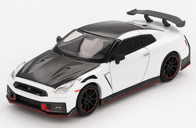 Nissan GT-R Nismo (R35) -2024, brilliant white pearl Mini GT 1:64