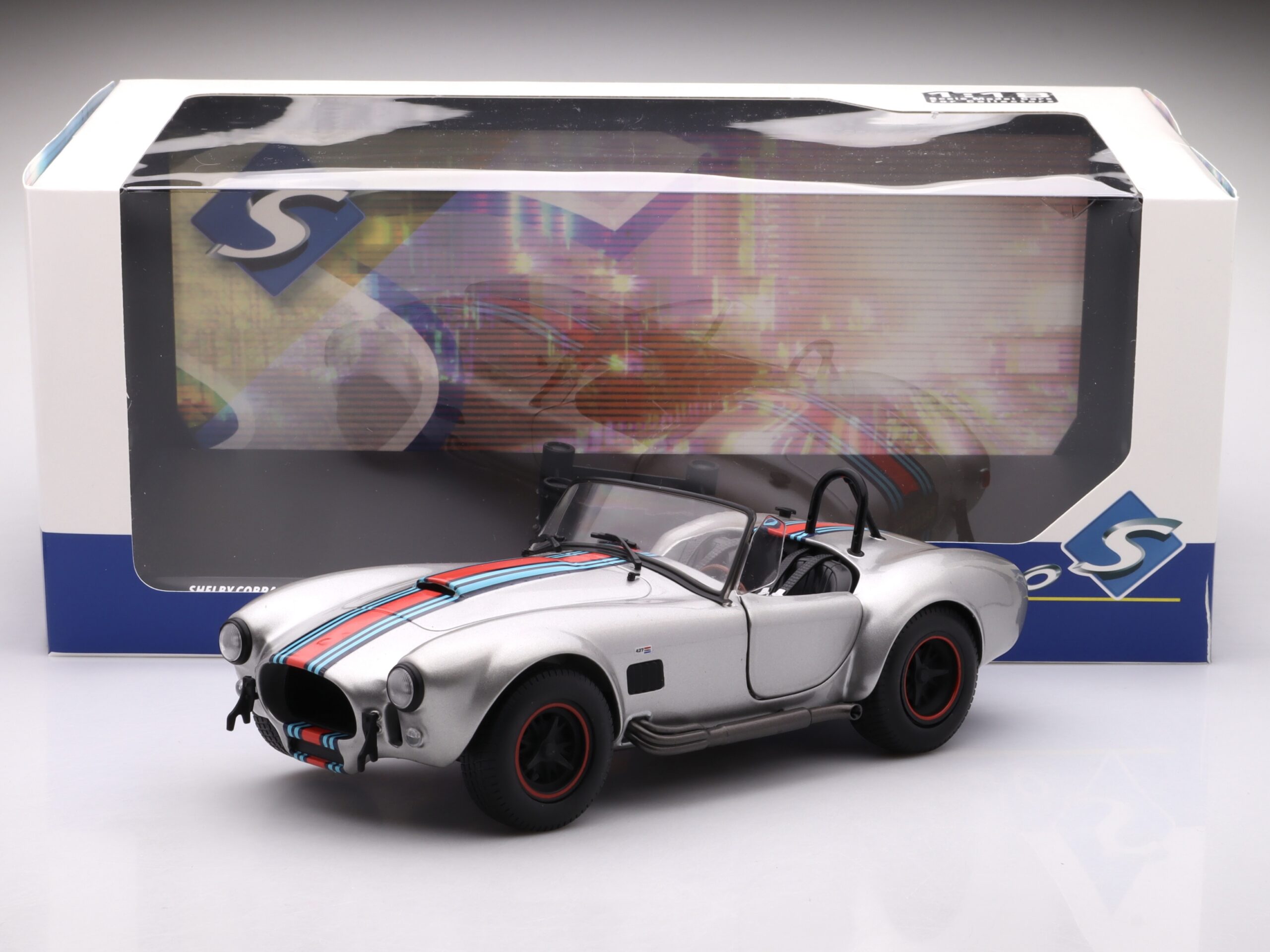 Shelby Cobra 427 MKII - 1965, silver Solido 1:18