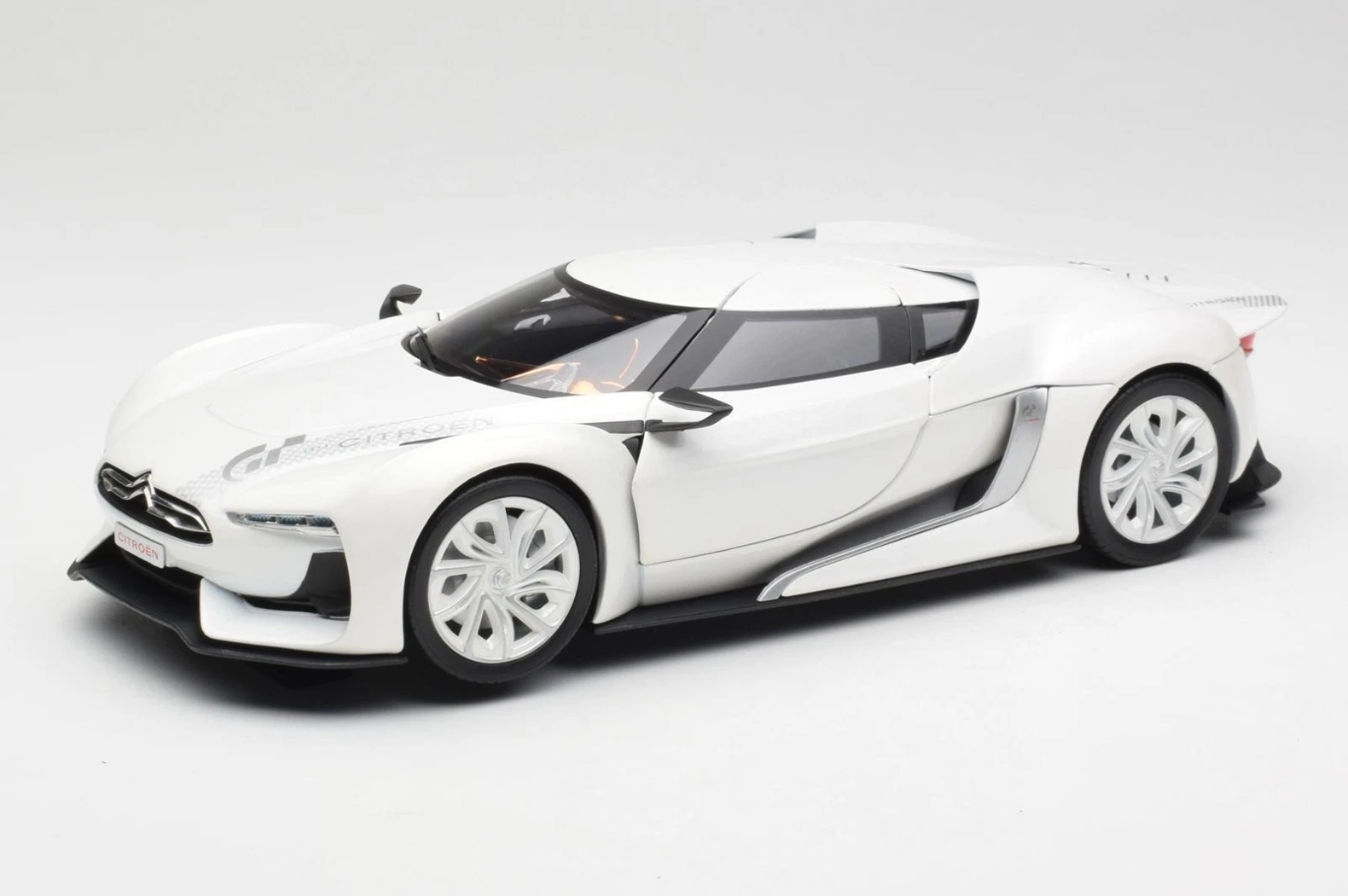 GT by Citroen - 2008, pearl white Norev 1:18